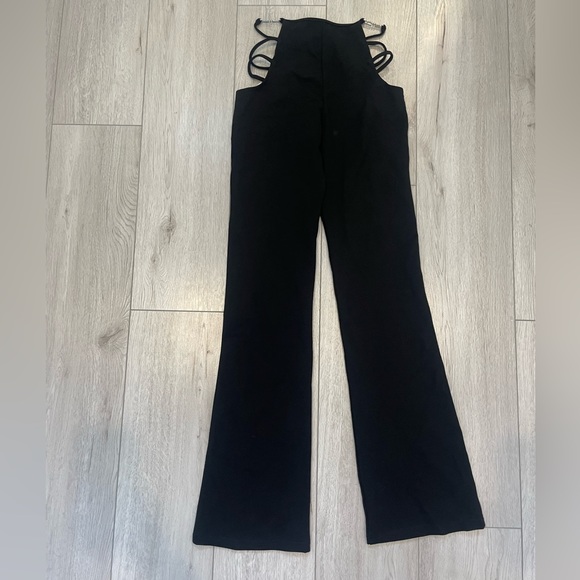 NEWI.AM.GIA Lucid Cutout Flare Pants - Picture 12 of 16